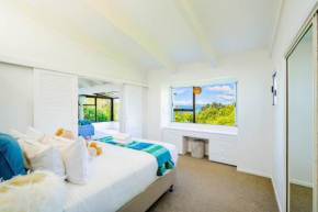 Stunning Waterfront Villa in Bucklands Beach